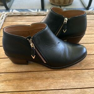 Vionic Joy Jolene Black Leather Boot 9